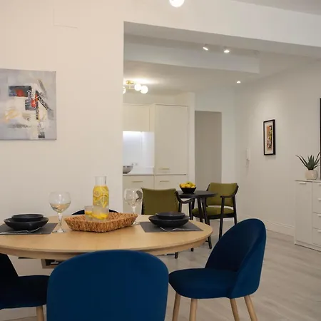 Singularstays Apartment
